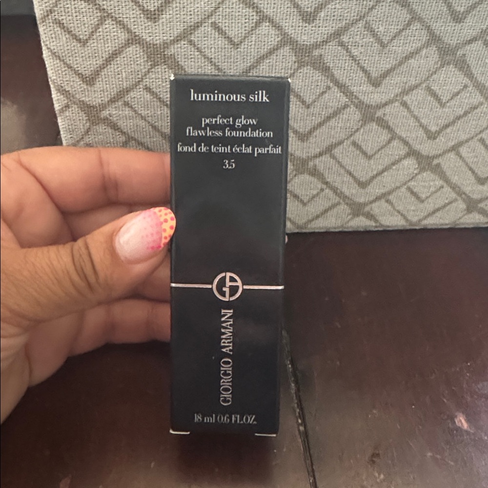 New Giorgio Armani Luminous Silk foundation
